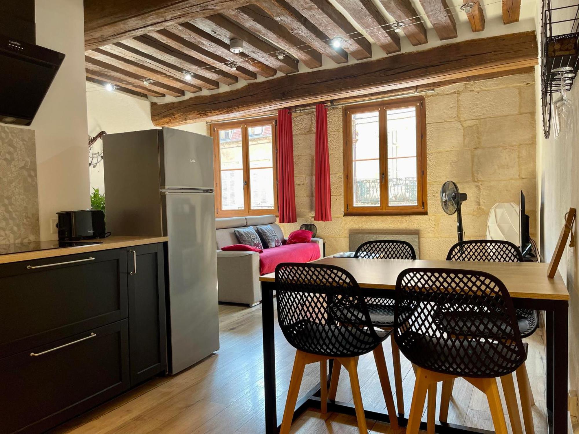 Appartements Chez Delphine Et Guillaume Au Coeur De Semur En Auxois Buitenkant foto